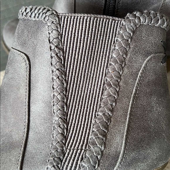 MIA Side Zip Ankle Booties - Picture 6 of 9